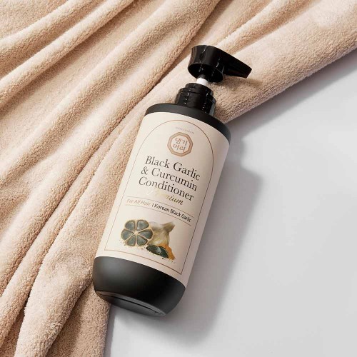 Daeng Gi Meo Ri Black Garlic And Curcumin Conditioner 500ml