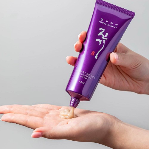 Daeng Gi Meo Ri Vitalizing Nutrition Hair Pack 120ml