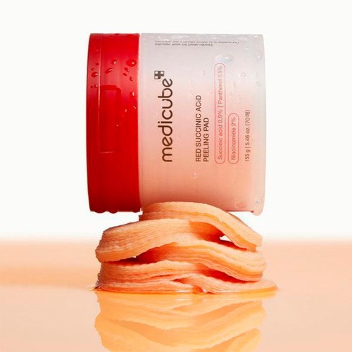 Medicube Red Succinic Acid Peeling Pad