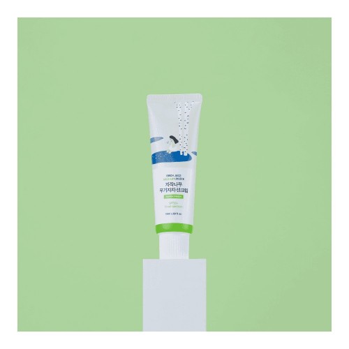 Round Lab Moisture Mild-Up Sunscreen