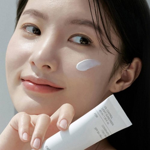 Celimax Oil Control Light Sunscreen SPF50+ PA++++