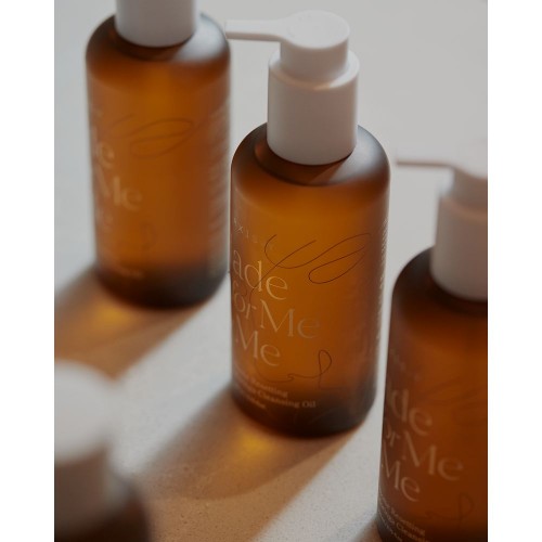 Axis-Y Biome Resetting Moringa Cleansing Oil